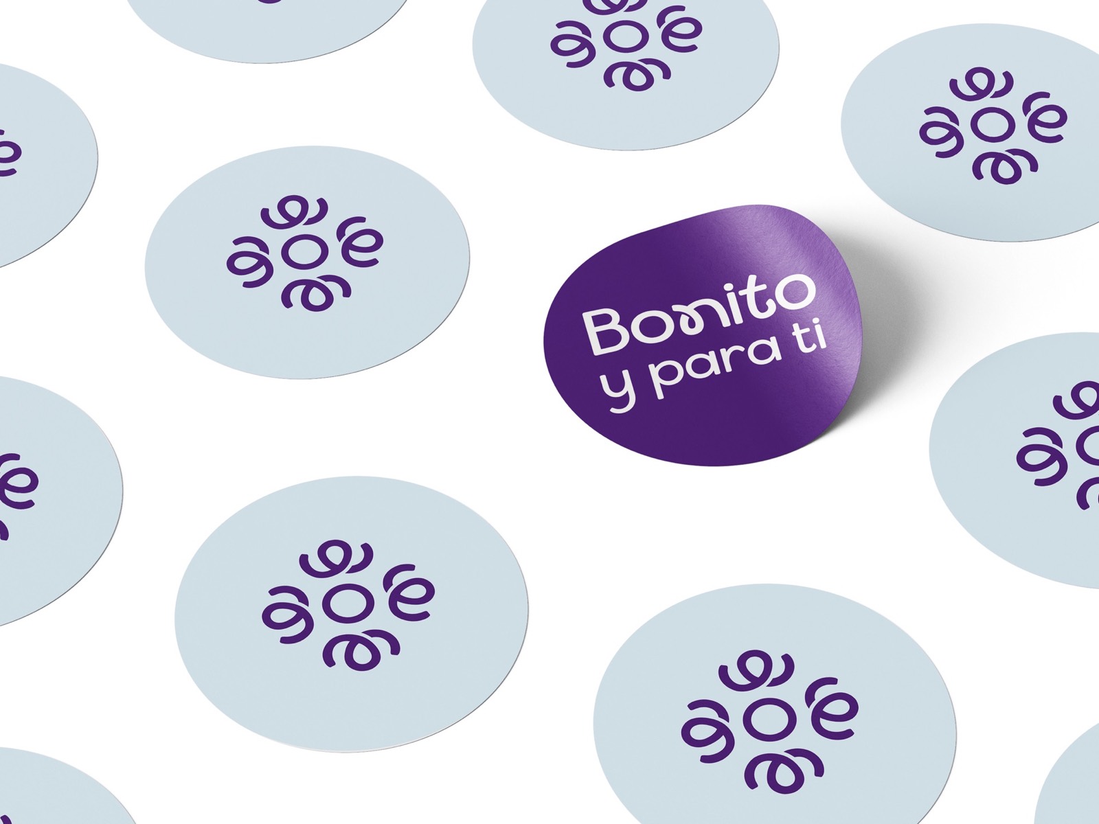 Stickers circulares de Bonito y para ti en celeste y morado